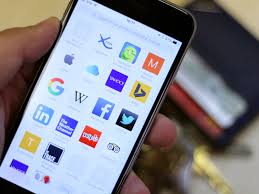 Using Smart Search Bar in Safari on iPhone and iPad