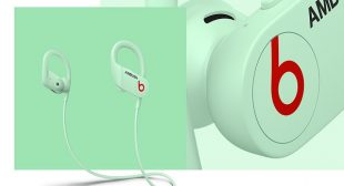 Beats and Ambush collaborate for the special edition Glow-in-the-Dark Powerbeats 4 – Office Setup